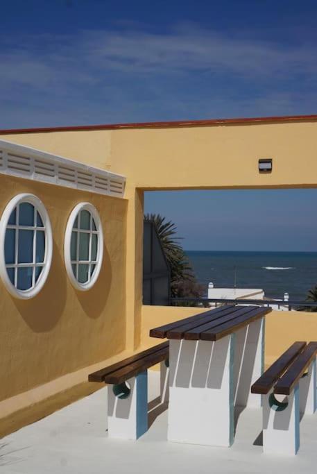 Penthouse 80qm, Zusaetzlich 80 Qm Private Terrasse, 60 M Zum Apartment Dénia
